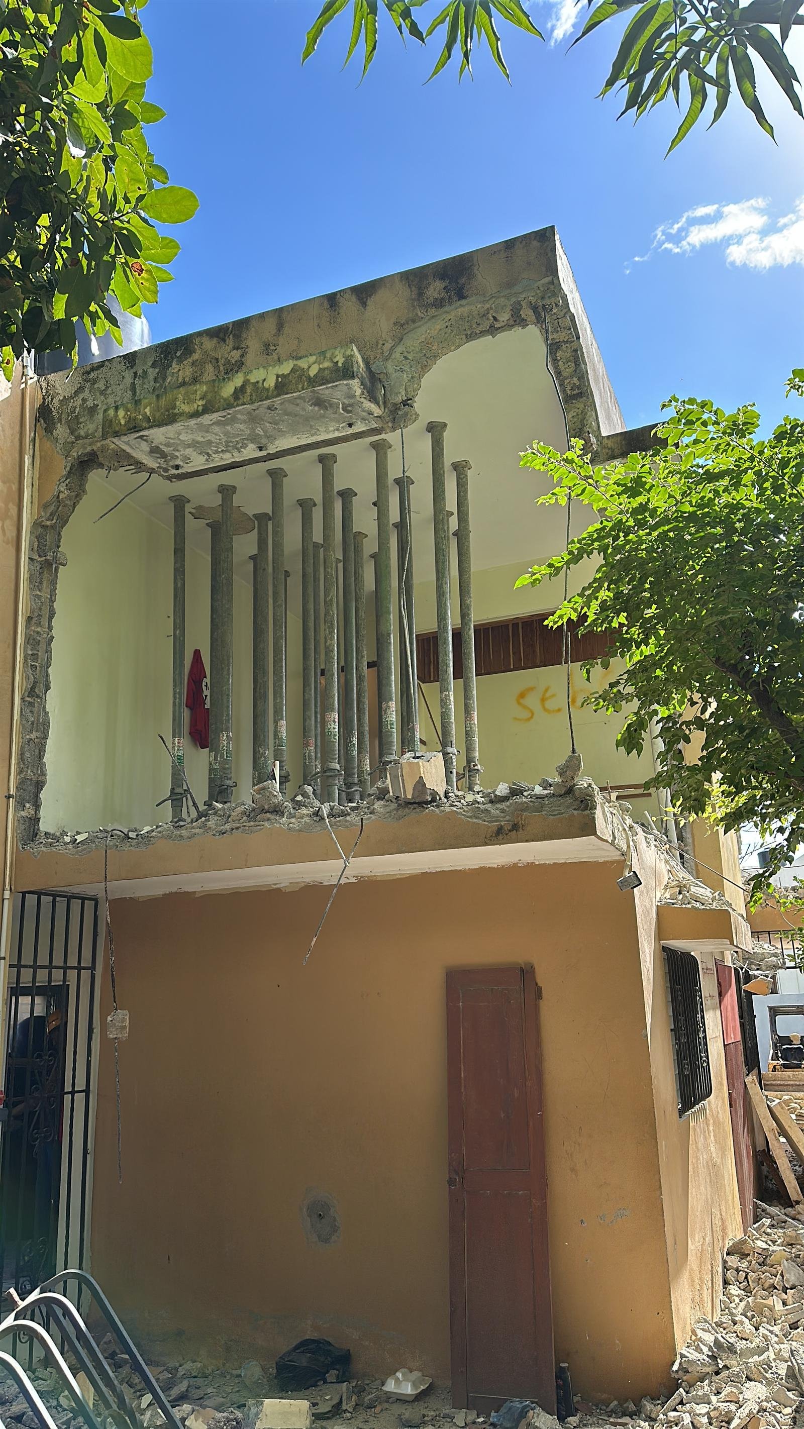 Casa #24 — demolición inicial